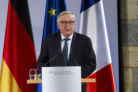 Erneuerung des deutsch-französischen Freundschaftsvertrages in Aachen