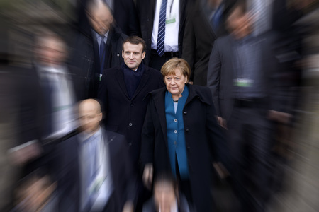 Erneuerung des deutsch-französischen Freundschaftsvertrages in Aachen