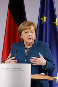Erneuerung des deutsch-französischen Freundschaftsvertrages in Aachen