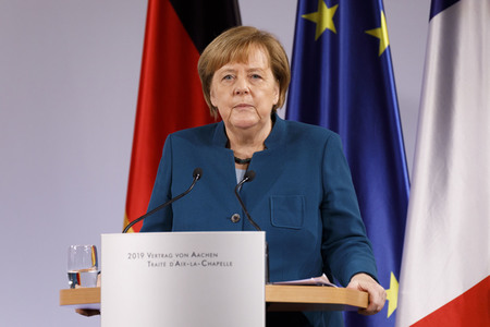 Erneuerung des deutsch-französischen Freundschaftsvertrages in Aachen