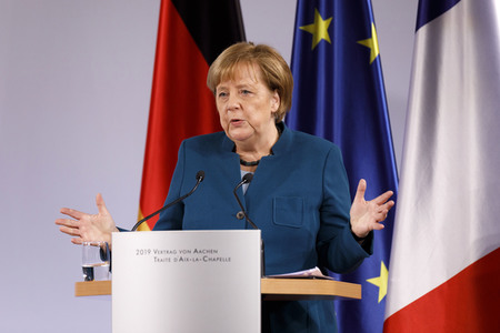 Erneuerung des deutsch-französischen Freundschaftsvertrages in Aachen