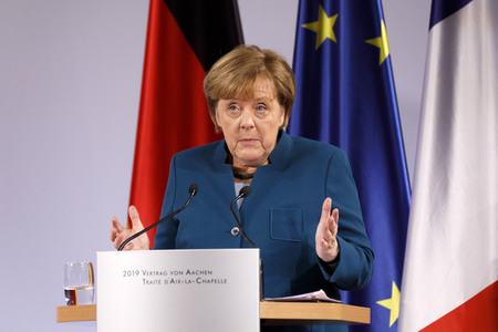 Erneuerung des deutsch-französischen Freundschaftsvertrages in Aachen