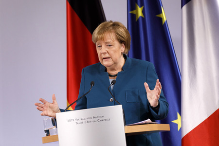 Erneuerung des deutsch-französischen Freundschaftsvertrages in Aachen