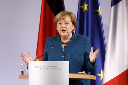 Erneuerung des deutsch-französischen Freundschaftsvertrages in Aachen