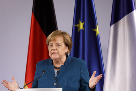Erneuerung des deutsch-französischen Freundschaftsvertrages in Aachen