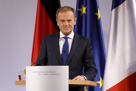 Erneuerung des deutsch-französischen Freundschaftsvertrages in Aachen