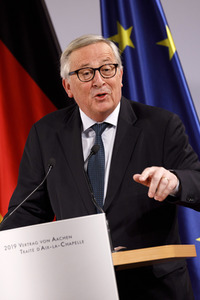 Erneuerung des deutsch-französischen Freundschaftsvertrages in Aachen