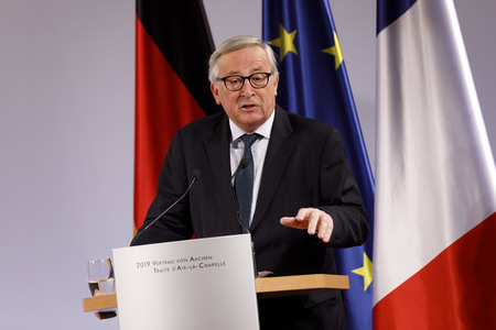Erneuerung des deutsch-französischen Freundschaftsvertrages in Aachen