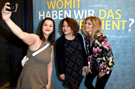 Filmpremiere 'Womit haben wir das verdient?' in München
