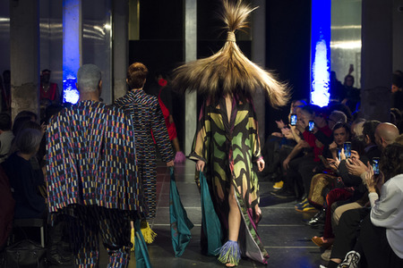 Eduardo Navarrete Fashion Show auf der Mercedes-Benz Fashion Week Madrid Herbst/Winter 2019