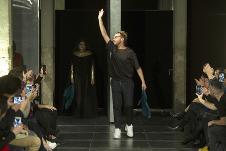 Eduardo Navarrete Fashion Show auf der Mercedes-Benz Fashion Week Madrid Herbst/Winter 2019