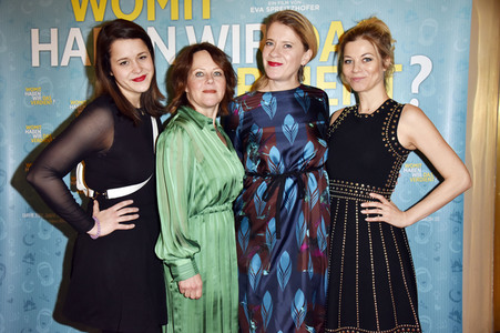Filmpremiere 'Womit haben wir das verdient?' in Berlin