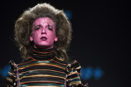 Anel Yaos Fashion Show auf der Mercedes-Benz Fashion Week Madrid Herbst/Winter 2019