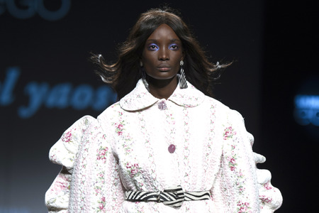Anel Yaos Fashion Show auf der Mercedes-Benz Fashion Week Madrid Herbst/Winter 2019