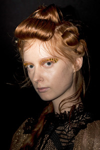 Ana Locking Fashion Show auf der Mercedes-Benz Fashion Week Madrid Herbst/Winter 2019