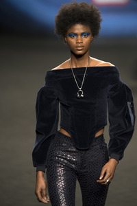 Ana Locking Fashion Show auf der Mercedes-Benz Fashion Week Madrid Herbst/Winter 2019
