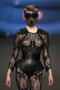 Ana Locking Fashion Show auf der Mercedes-Benz Fashion Week Madrid Herbst/Winter 2019