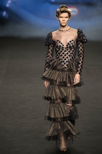 Ana Locking Fashion Show auf der Mercedes-Benz Fashion Week Madrid Herbst/Winter 2019