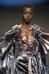 Ana Locking Fashion Show auf der Mercedes-Benz Fashion Week Madrid Herbst/Winter 2019