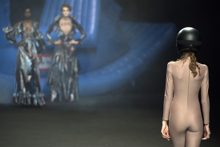 Ana Locking Fashion Show auf der Mercedes-Benz Fashion Week Madrid Herbst/Winter 2019