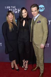 Serienpremiere 'I Am the Night' in Los Angeles