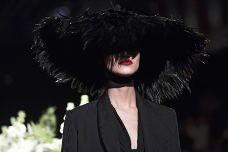 Duyos Fashion Show auf der Mercedes-Benz Fashion Week Madrid Herbst/Winter 2019