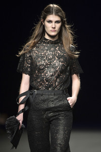 The 2nd Skin Fashion Show auf der Mercedes-Benz Fashion Week Madrid Herbst/Winter 2019