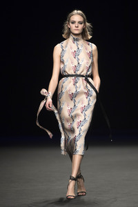 The 2nd Skin Fashion Show auf der Mercedes-Benz Fashion Week Madrid Herbst/Winter 2019