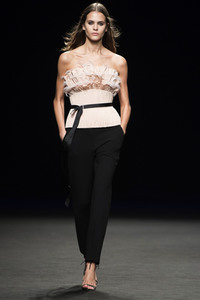 The 2nd Skin Fashion Show auf der Mercedes-Benz Fashion Week Madrid Herbst/Winter 2019