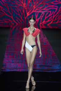 Andrés Sardá Fashion Show auf der Mercedes-Benz Fashion Week Madrid Herbst/Winter 2019