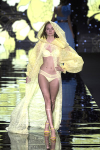 Andrés Sardá Fashion Show auf der Mercedes-Benz Fashion Week Madrid Herbst/Winter 2019