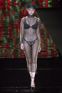 Andrés Sardá Fashion Show auf der Mercedes-Benz Fashion Week Madrid Herbst/Winter 2019