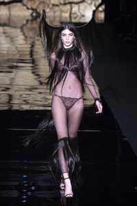Andrés Sardá Fashion Show auf der Mercedes-Benz Fashion Week Madrid Herbst/Winter 2019