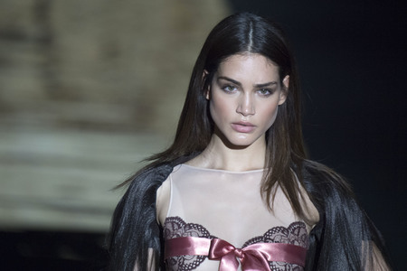 Andrés Sardá Fashion Show auf der Mercedes-Benz Fashion Week Madrid Herbst/Winter 2019