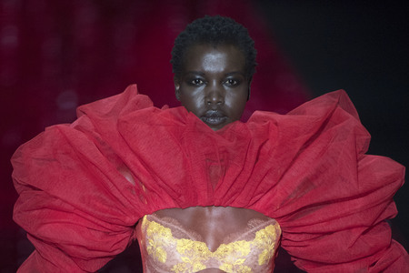 Andrés Sardá Fashion Show auf der Mercedes-Benz Fashion Week Madrid Herbst/Winter 2019