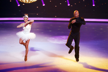 4. Live-Sendung der TV Show 'Dancing on Ice' in Köln