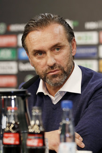 Pressekonferenz des neuen Cheftrainers von Hannover 96 in Hannover