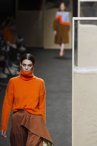 Beatriz Penalver Fashion Show auf der Mercedes-Benz Fashion Week Madrid Herbst/Winter 2019