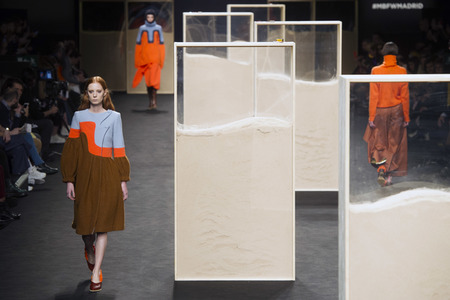 Beatriz Penalver Fashion Show auf der Mercedes-Benz Fashion Week Madrid Herbst/Winter 2019