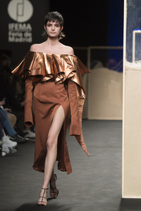 Beatriz Penalver Fashion Show auf der Mercedes-Benz Fashion Week Madrid Herbst/Winter 2019