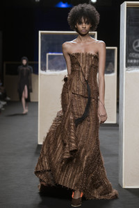 Beatriz Penalver Fashion Show auf der Mercedes-Benz Fashion Week Madrid Herbst/Winter 2019