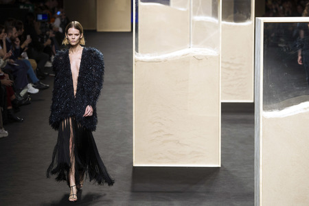 Beatriz Penalver Fashion Show auf der Mercedes-Benz Fashion Week Madrid Herbst/Winter 2019