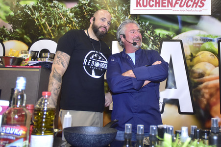 Show-Kochen auf der Tattoo Convention in Dresden