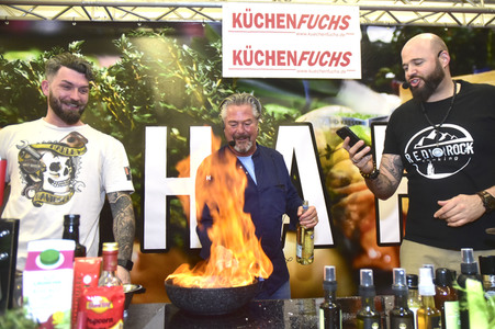 Show-Kochen auf der Tattoo Convention in Dresden