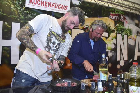 Show-Kochen auf der Tattoo Convention in Dresden