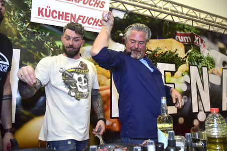 Show-Kochen auf der Tattoo Convention in Dresden