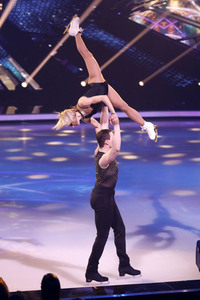 Halbfinale der TV Show 'Dancing on Ice' in Köln