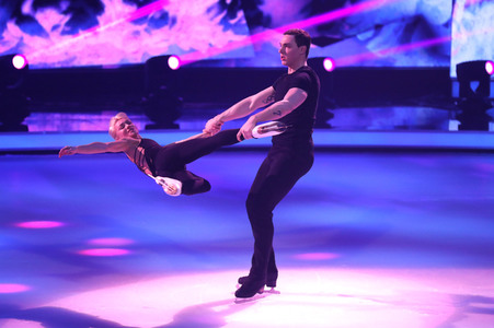 Halbfinale der TV Show 'Dancing on Ice' in Köln