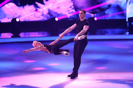 Halbfinale der TV Show 'Dancing on Ice' in Köln
