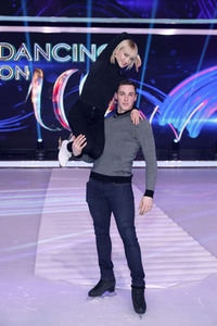 Halbfinale der TV Show 'Dancing on Ice' in Köln